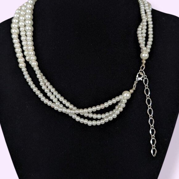 (2/$20) 3-Strand Graduated Faux Pearl Necklace - Picture 3 of 5